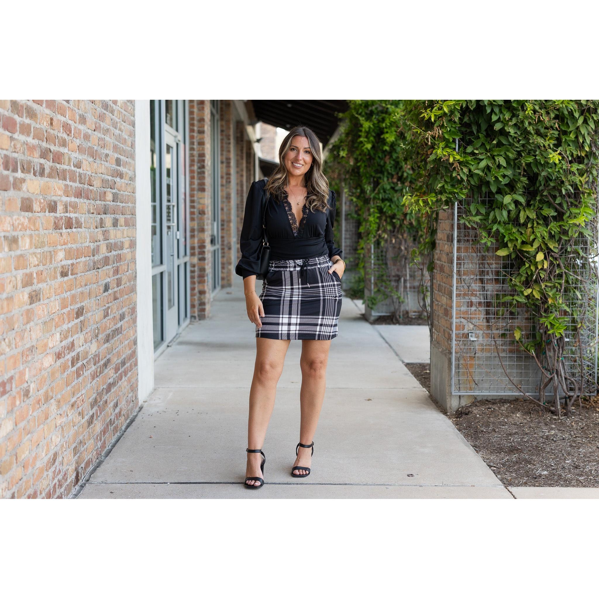 Ready to Ship  | The Amelia - Black And White Plaid Jogger Skirt